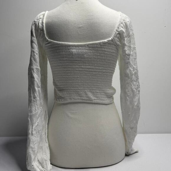 White Light Weight Hollister Long Sleeve Perfect Going Out Top  XS - Picture 2 of 5